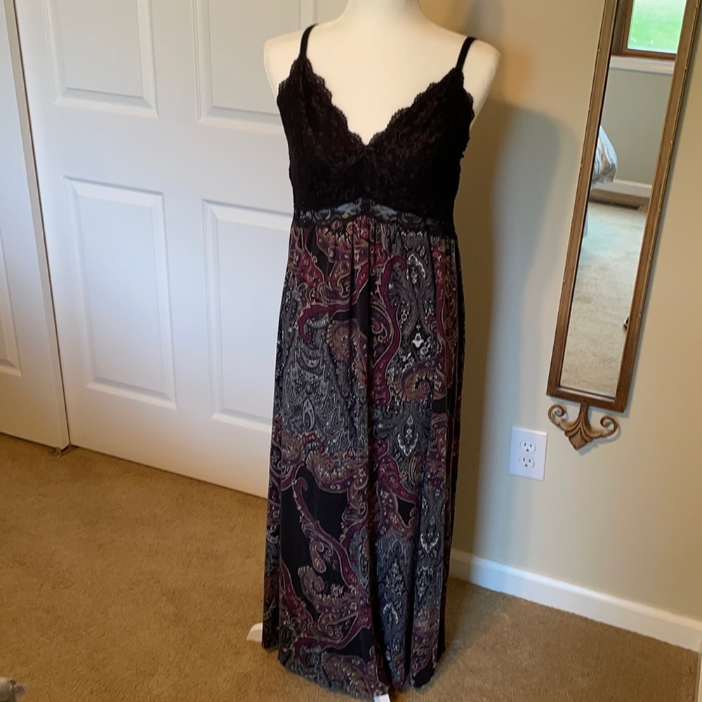 Soma Maroon & Black Paisley Nightgown